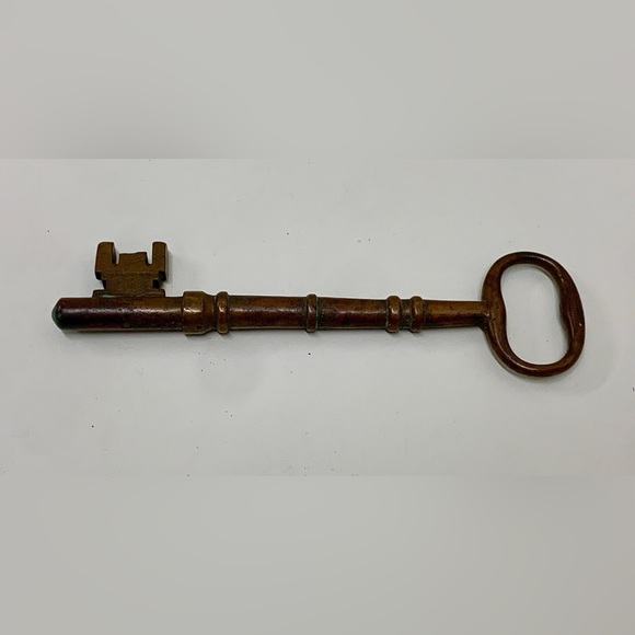 c. 1900 Antique Michigan Industrial Commercial Solid Barrel Skeleton Key - Picture 3 of 10